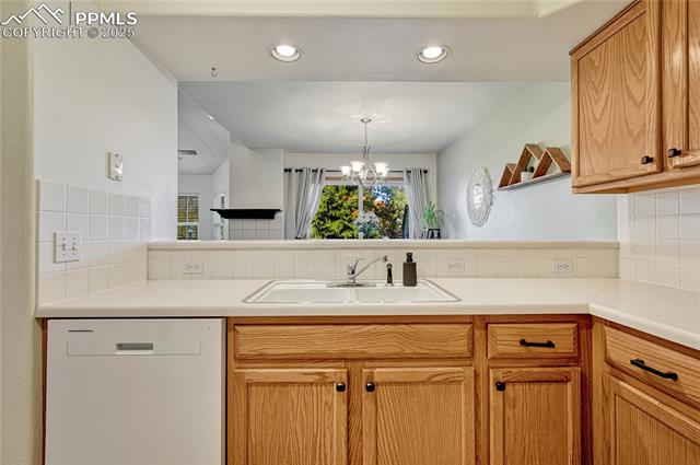 4725 Walking Horse Point