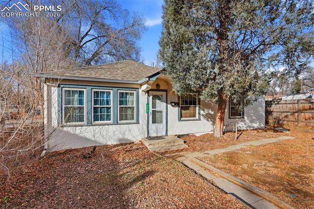 936 E Moreno Avenue