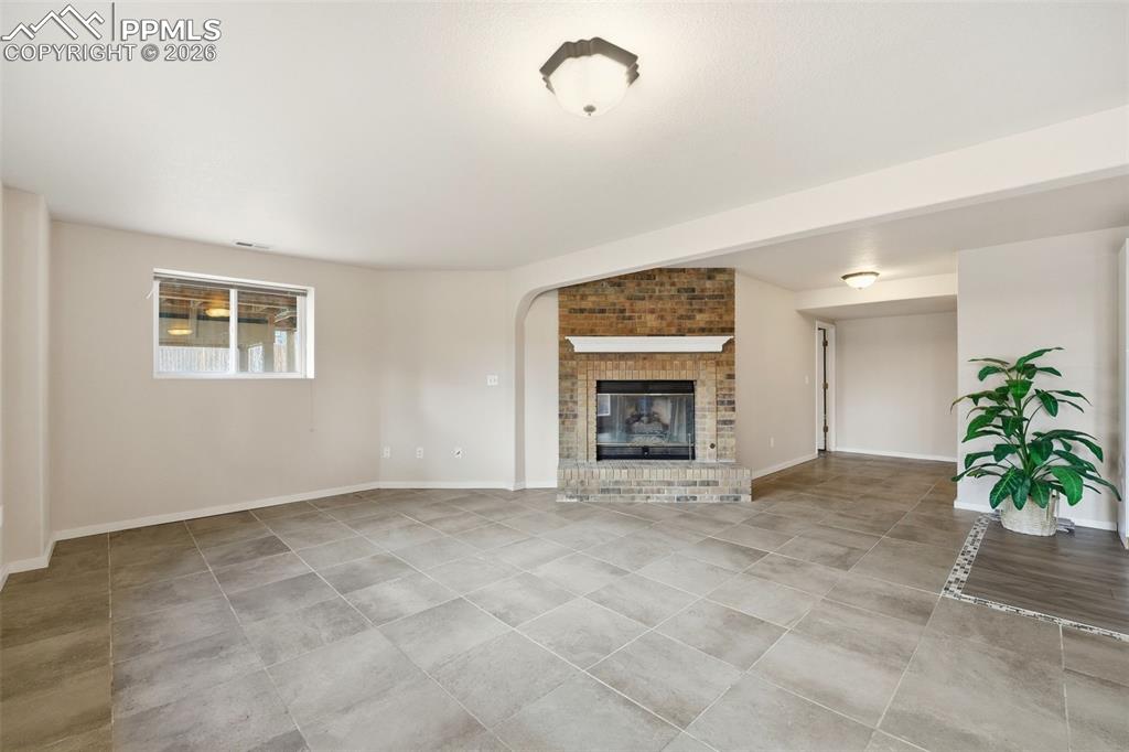 9235 Lizmoor Court