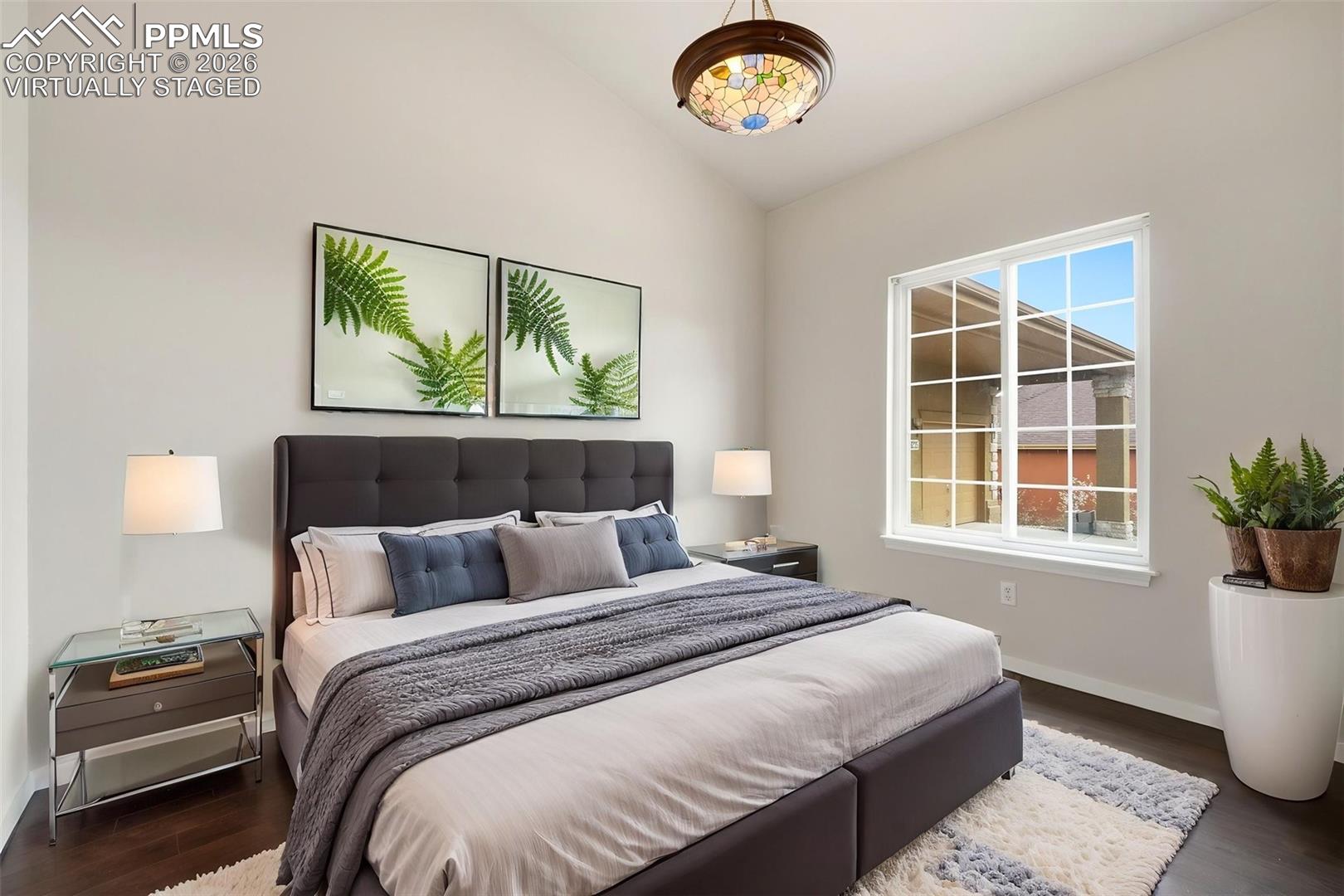 9235 Lizmoor Court