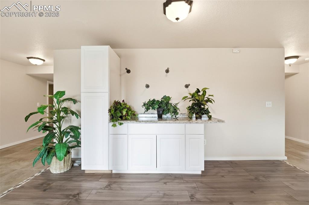 9235 Lizmoor Court