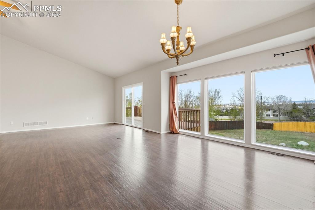9235 Lizmoor Court