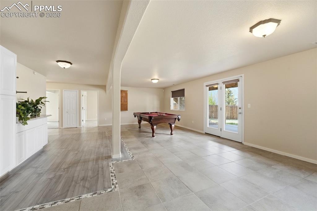 9235 Lizmoor Court