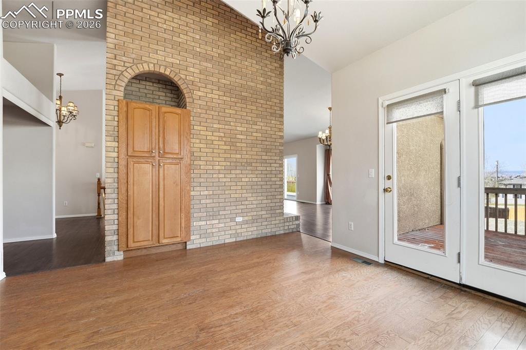 9235 Lizmoor Court