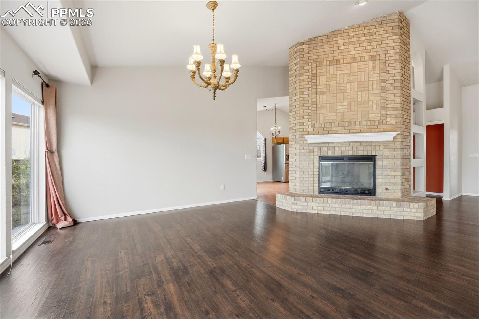 9235 Lizmoor Court