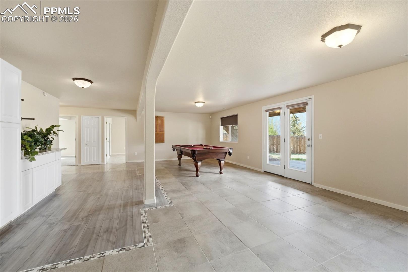 9235 Lizmoor Court