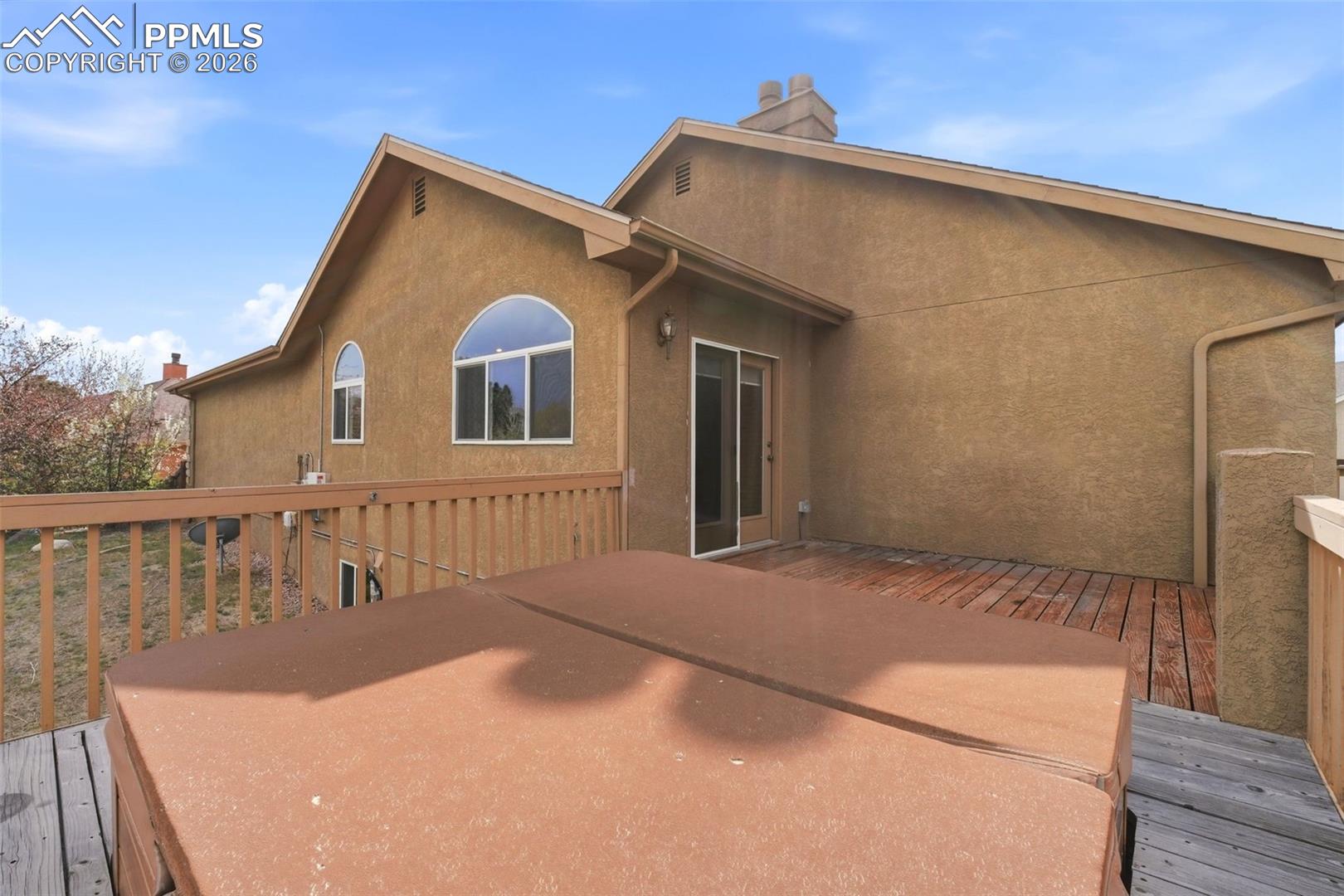 9235 Lizmoor Court