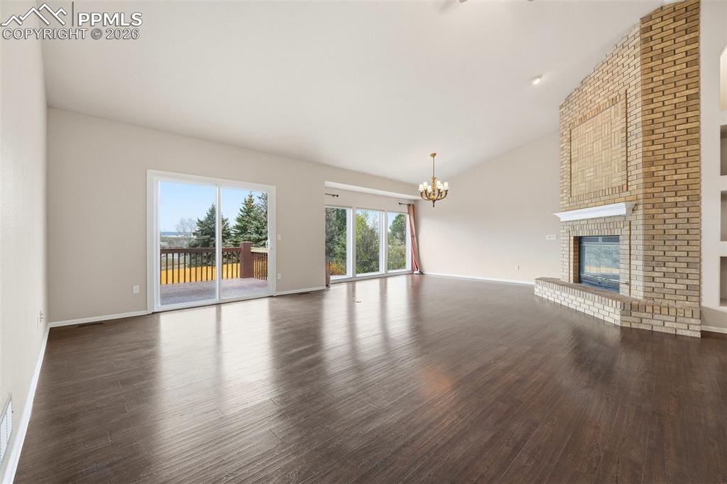 9235 Lizmoor Court
