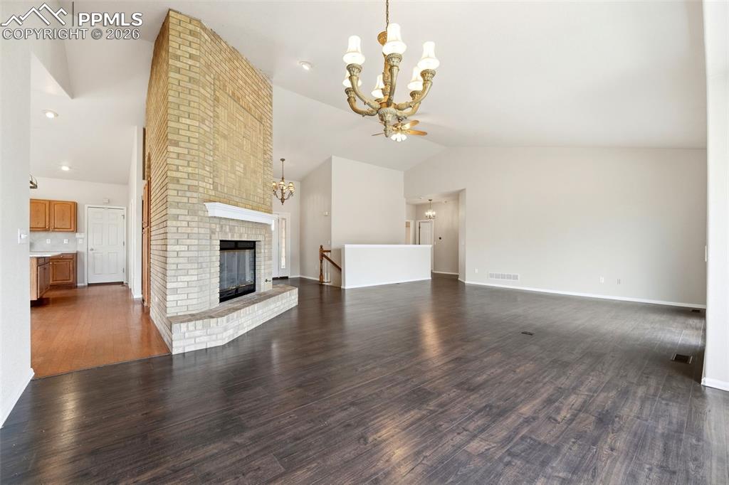 9235 Lizmoor Court