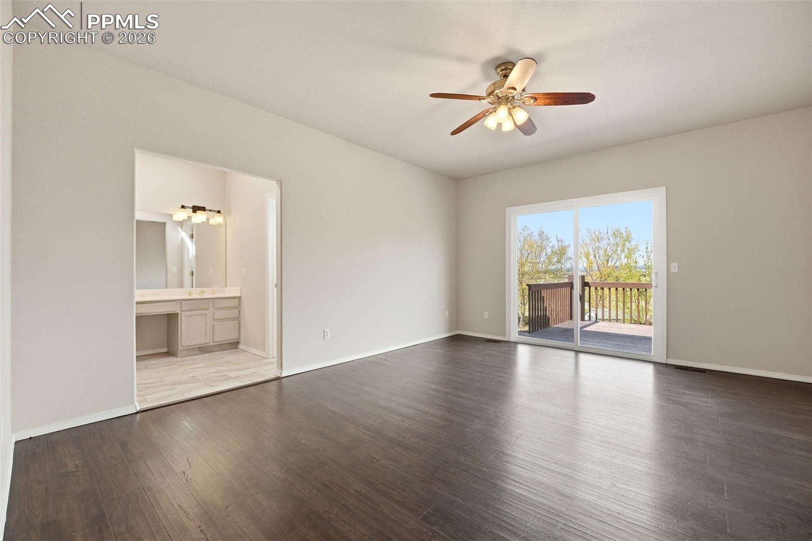 9235 Lizmoor Court