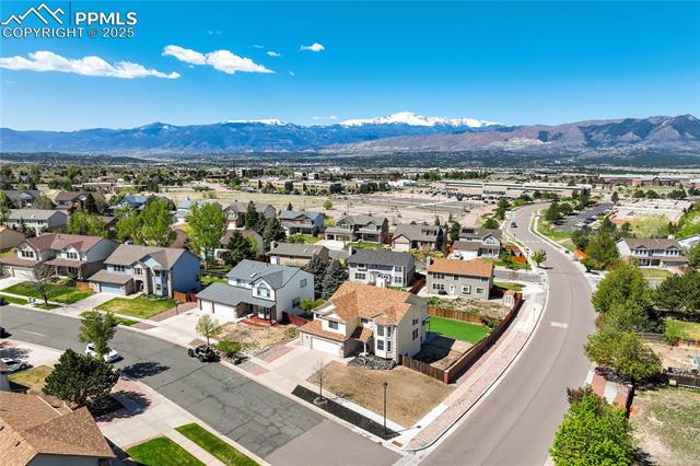 2505 Heathrow Drive
