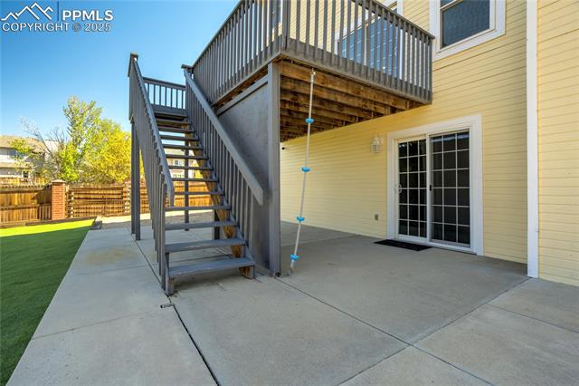 2505 Heathrow Drive