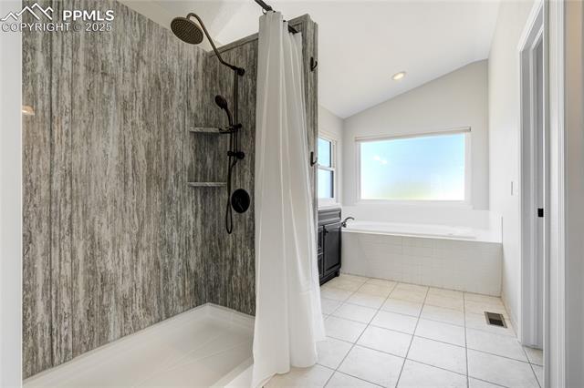 2505 Heathrow Drive