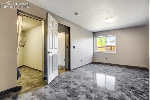 2505 Heathrow Drive