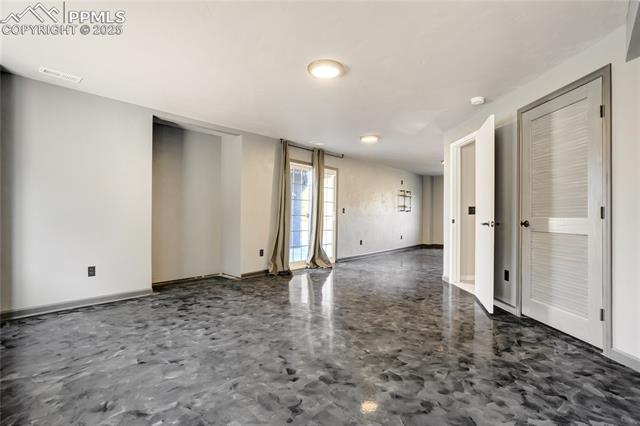 2505 Heathrow Drive
