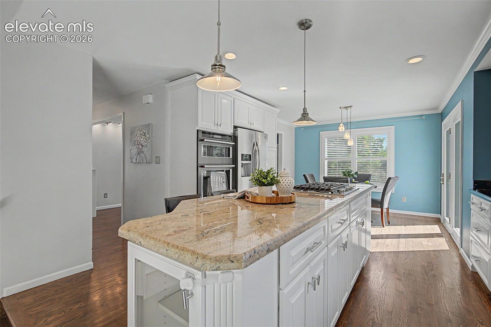 705 N Grey Eagle Circle