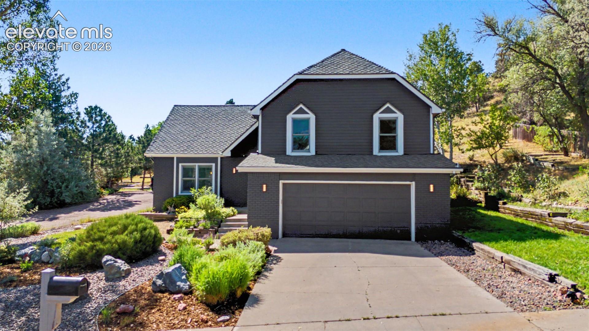 705 N Grey Eagle Circle
