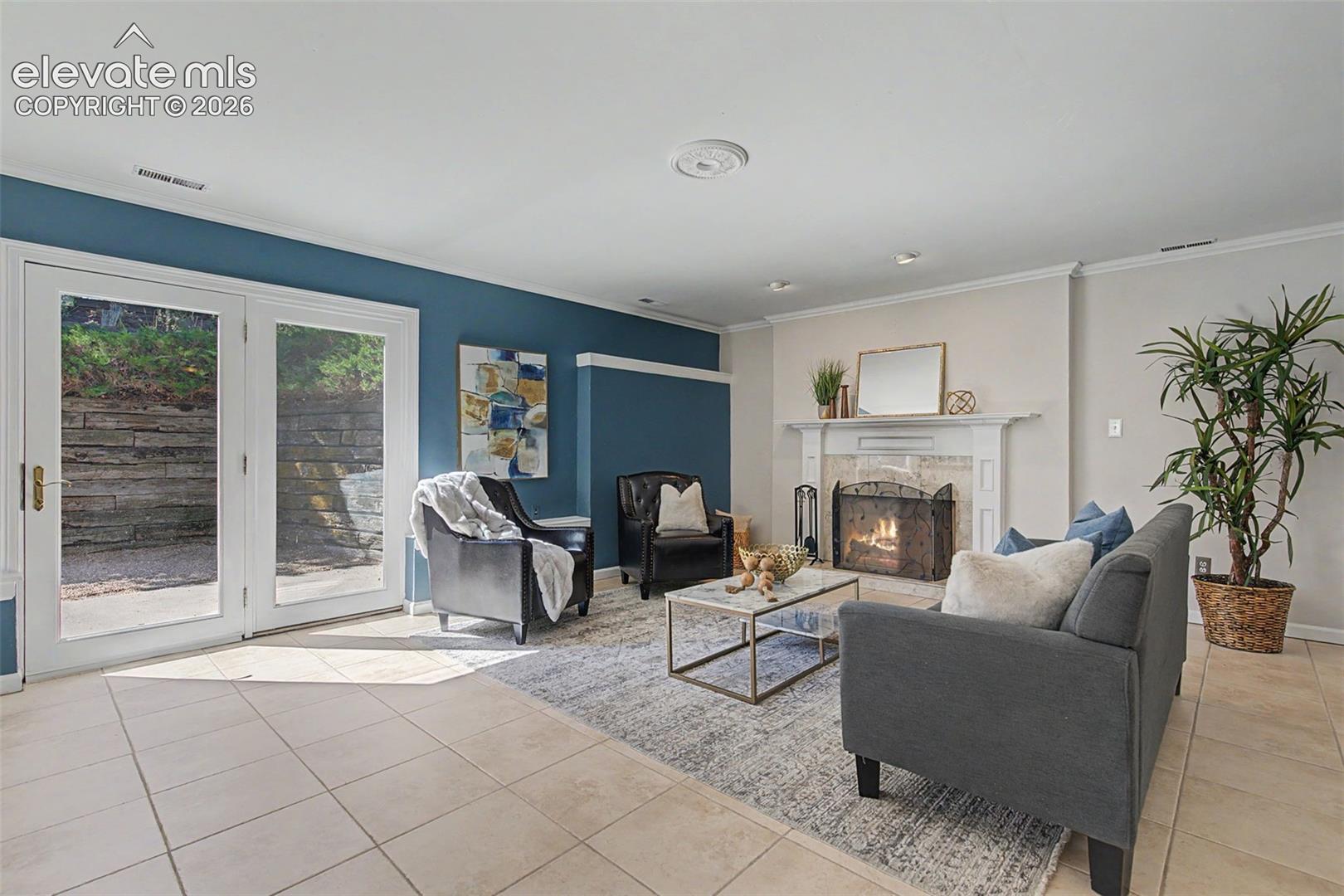705 N Grey Eagle Circle