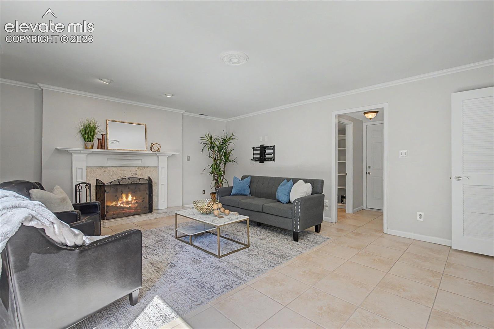 705 N Grey Eagle Circle