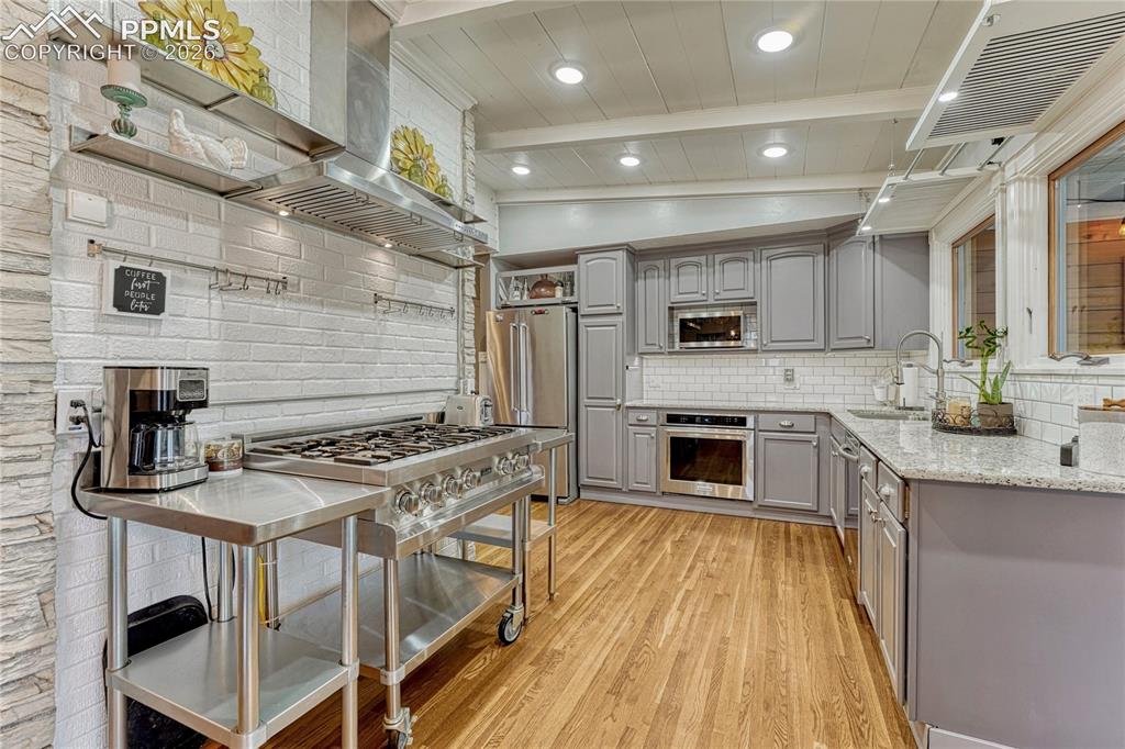 5335 Sapphire Drive