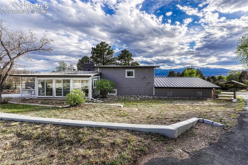 5335 Sapphire Drive