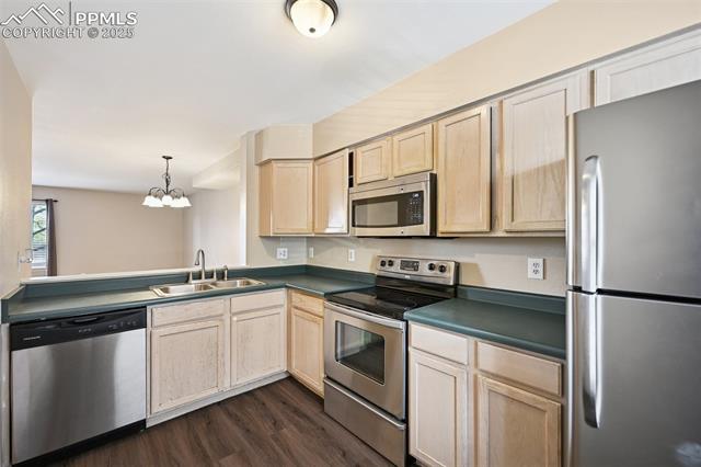 536 Shady Crest Circle