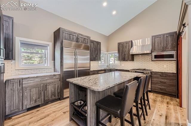 1085 N War Eagle Drive