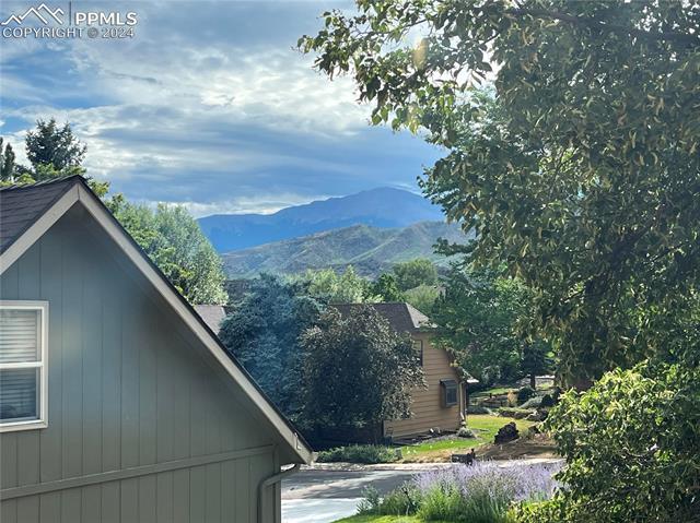 1085 N War Eagle Drive