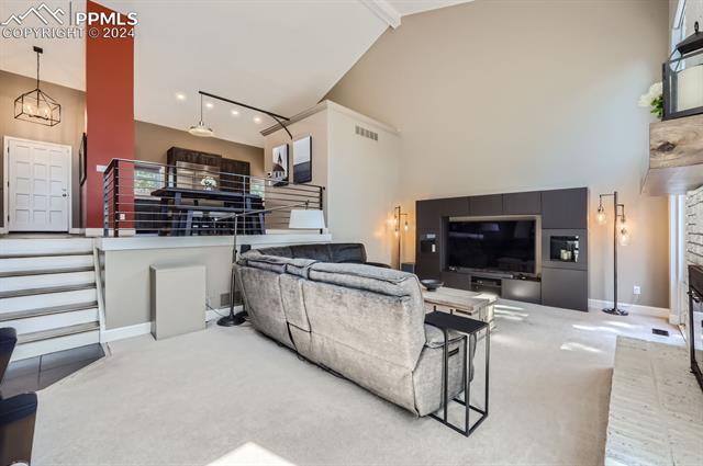 1085 N War Eagle Drive