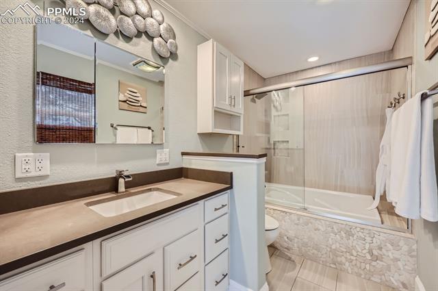 1085 N War Eagle Drive