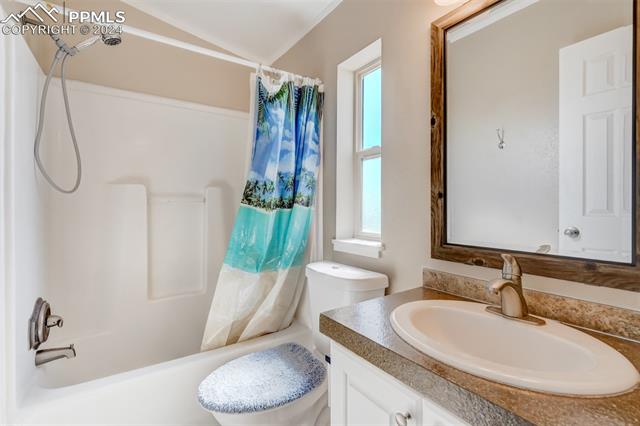 6240 Night Train Lane