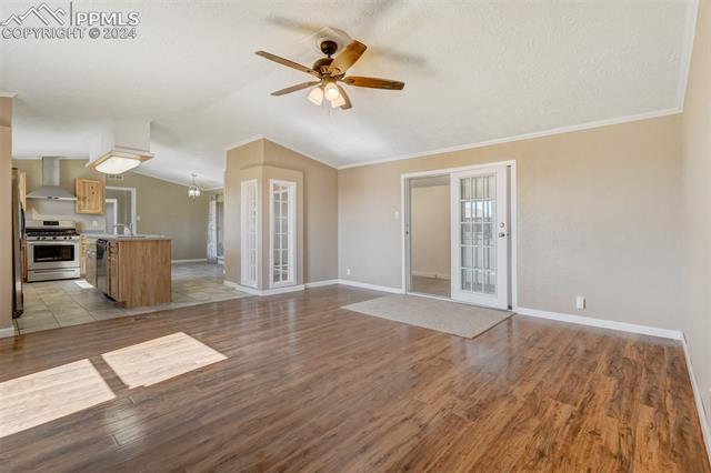 6240 Night Train Lane