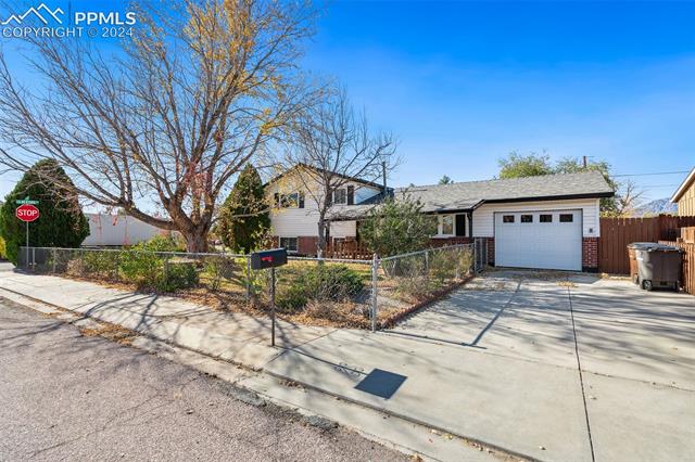 1674 Prado Drive
