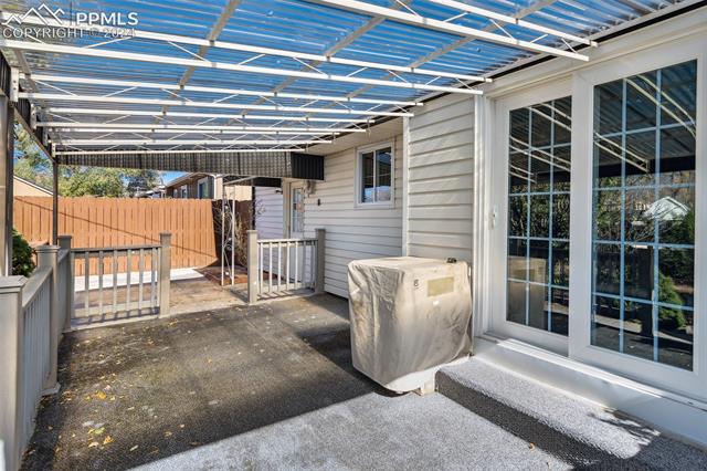 1674 Prado Drive
