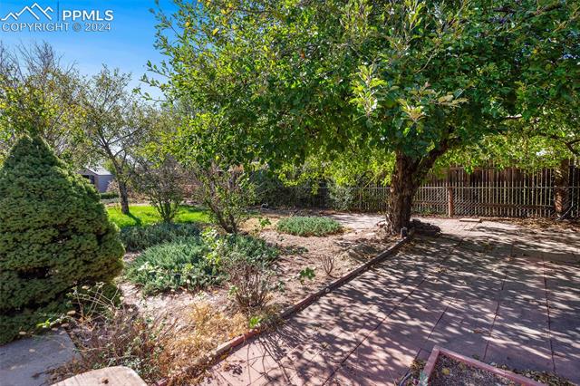 1674 Prado Drive