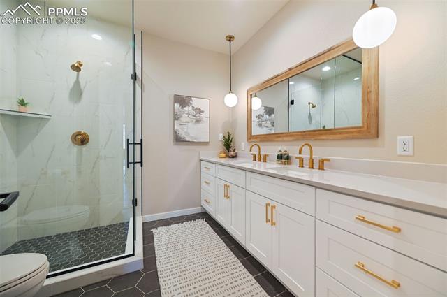 5672 St Charles River Drive