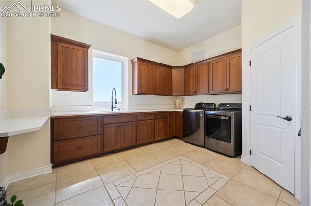 5672 St Charles River Drive