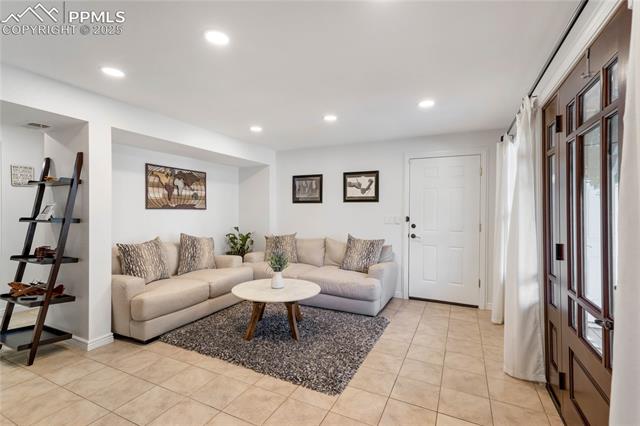 7134 Kiowa Road