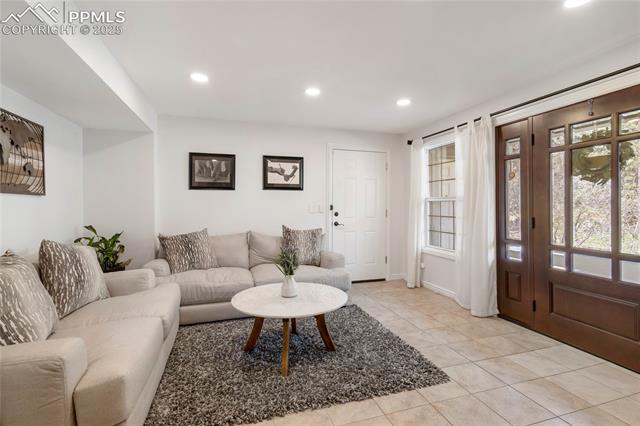 7134 Kiowa Road