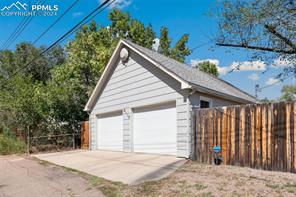 2115 W Platte Avenue