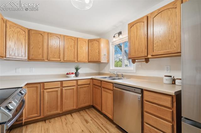 2115 W Platte Avenue