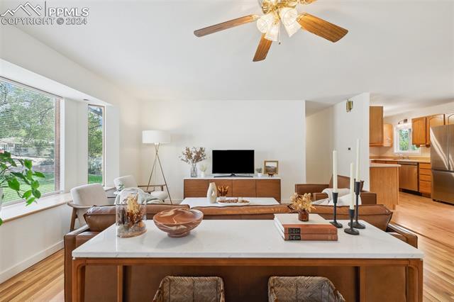 2115 W Platte Avenue