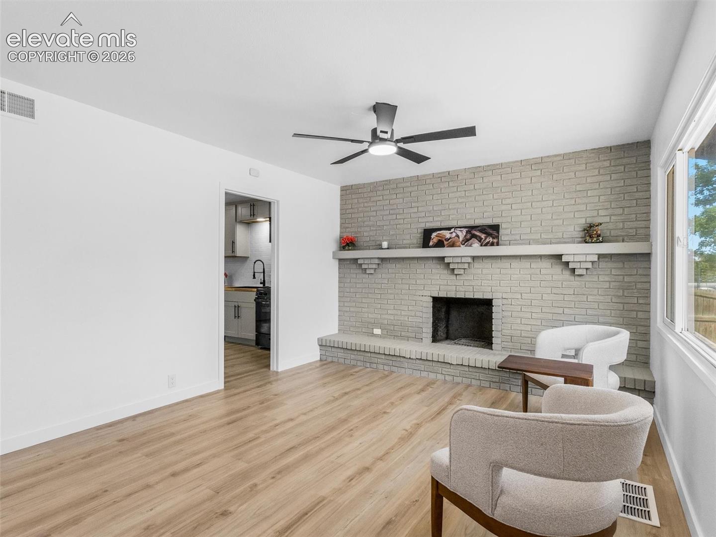 1110 Montrose Avenue