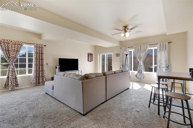 707 Hailey Glenn View