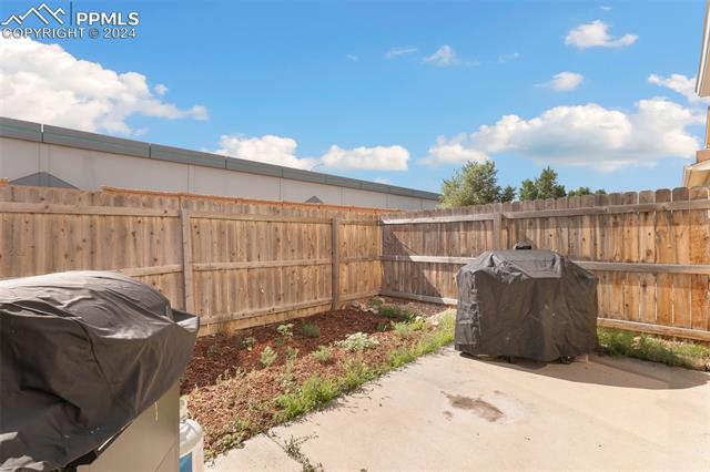 707 Hailey Glenn View