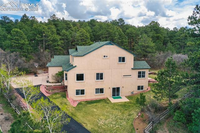 15371 Ridgefield Lane