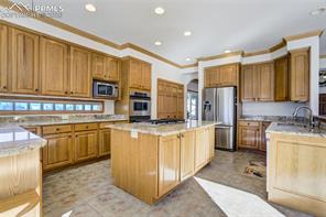 15371 Ridgefield Lane