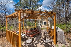 15371 Ridgefield Lane