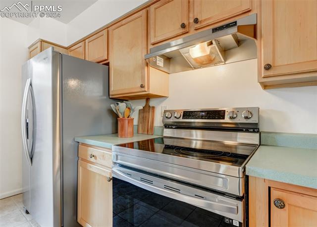 448 W Rockrimmon Boulevard E