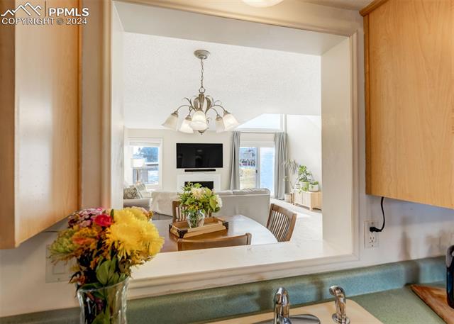 448 W Rockrimmon Boulevard E